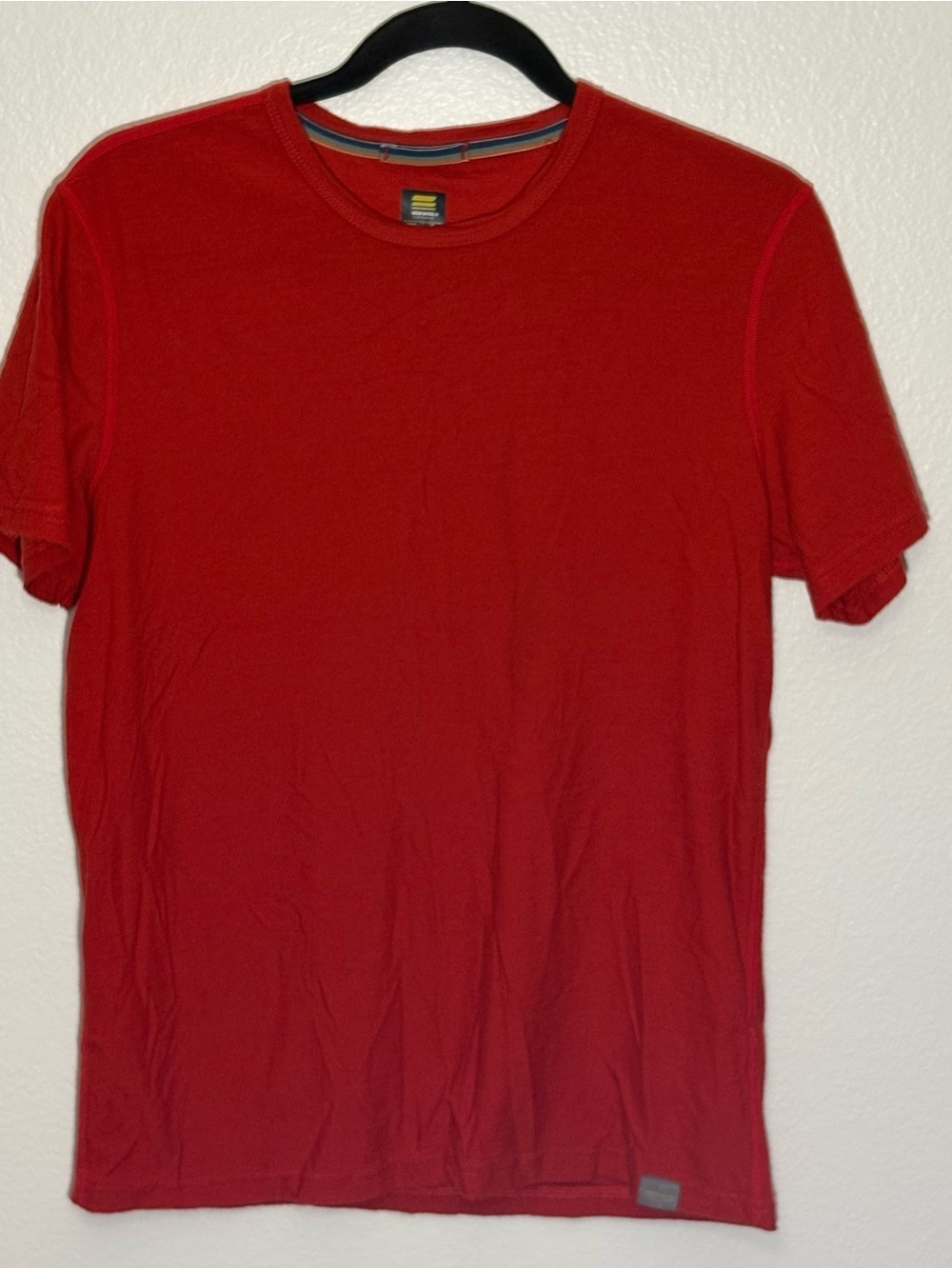 Meriwool Base Layer 190g Small Red Short Sleeve Shirt